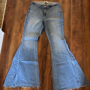 Ariat Women's Light Blue Flare Jeans